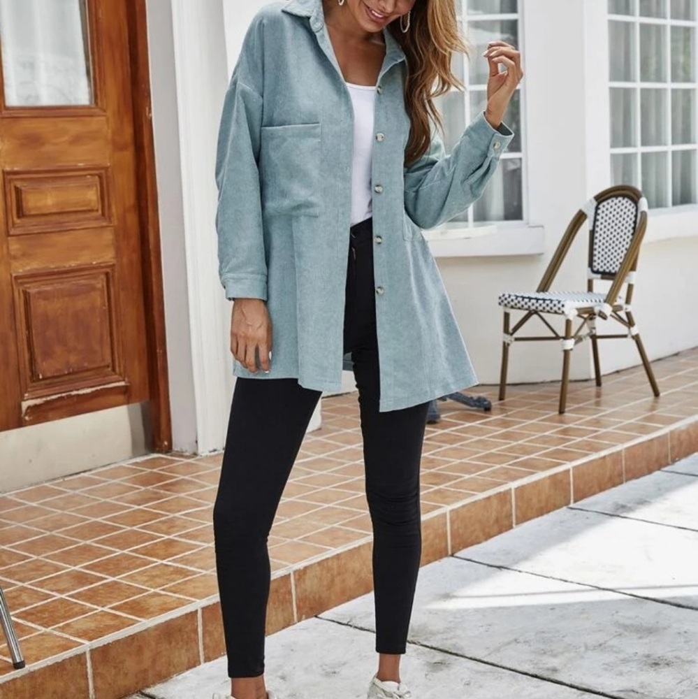 Spring buttoned jacket - Picture 3 of 6